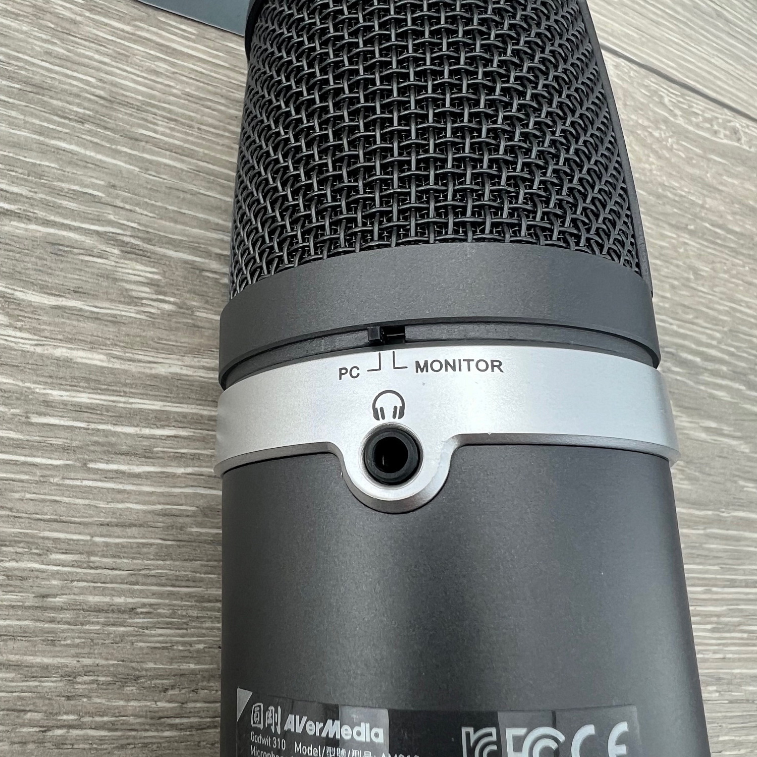 AVerMedia AM310, USB микрофон